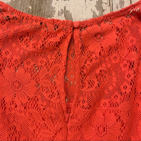 Coral lace dress - Picture 12 of 12